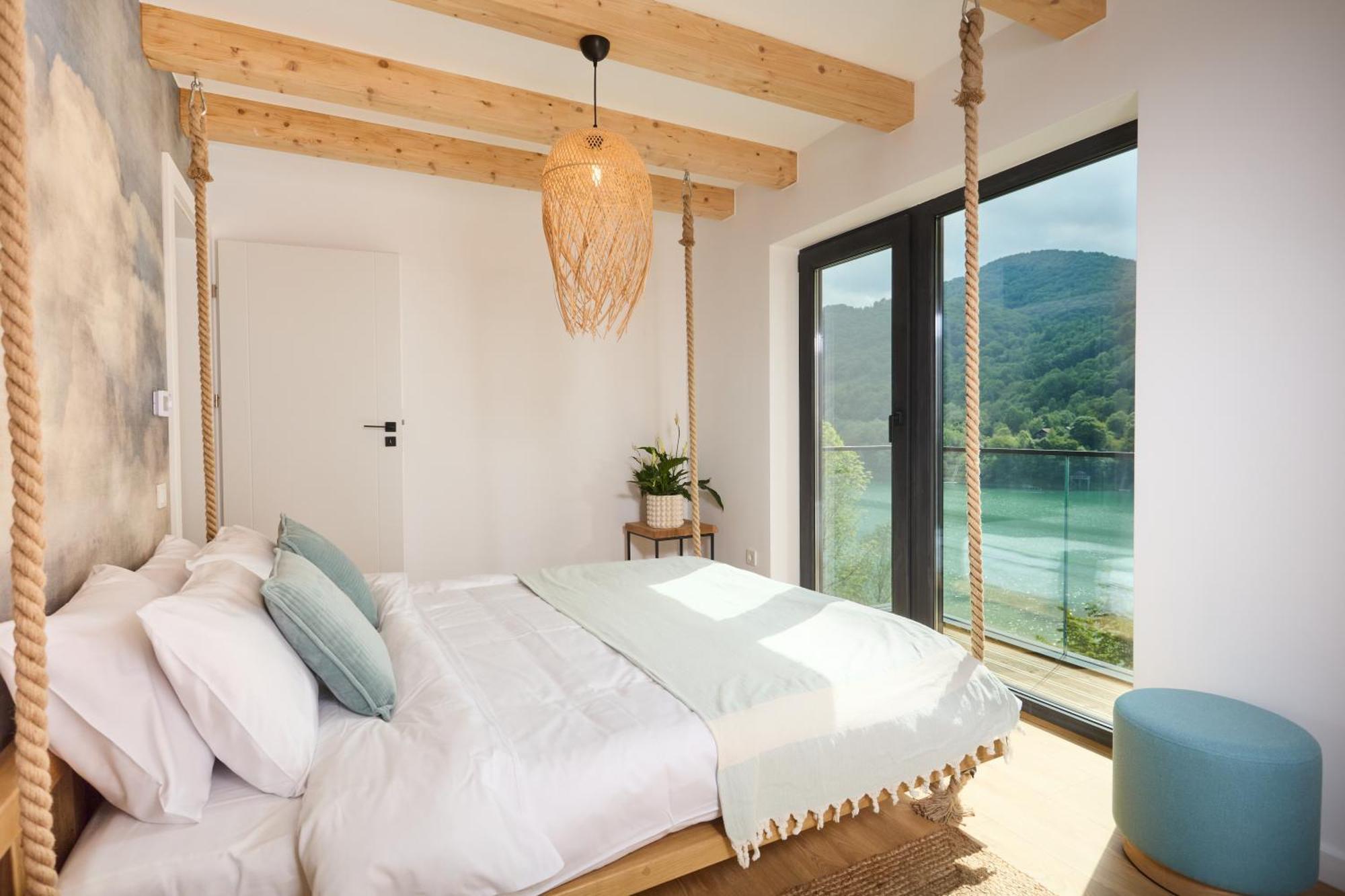 Utopia Lake View Teşila Exterior foto